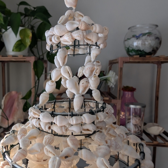 Sea Shell Chandelier - Picture 3 of 5